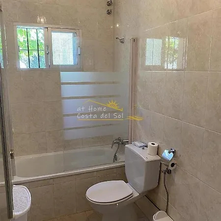 Paco Con Piscina Privada شاليه