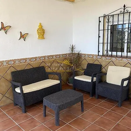Paco Con Piscina Privada تورّوكس كوستا